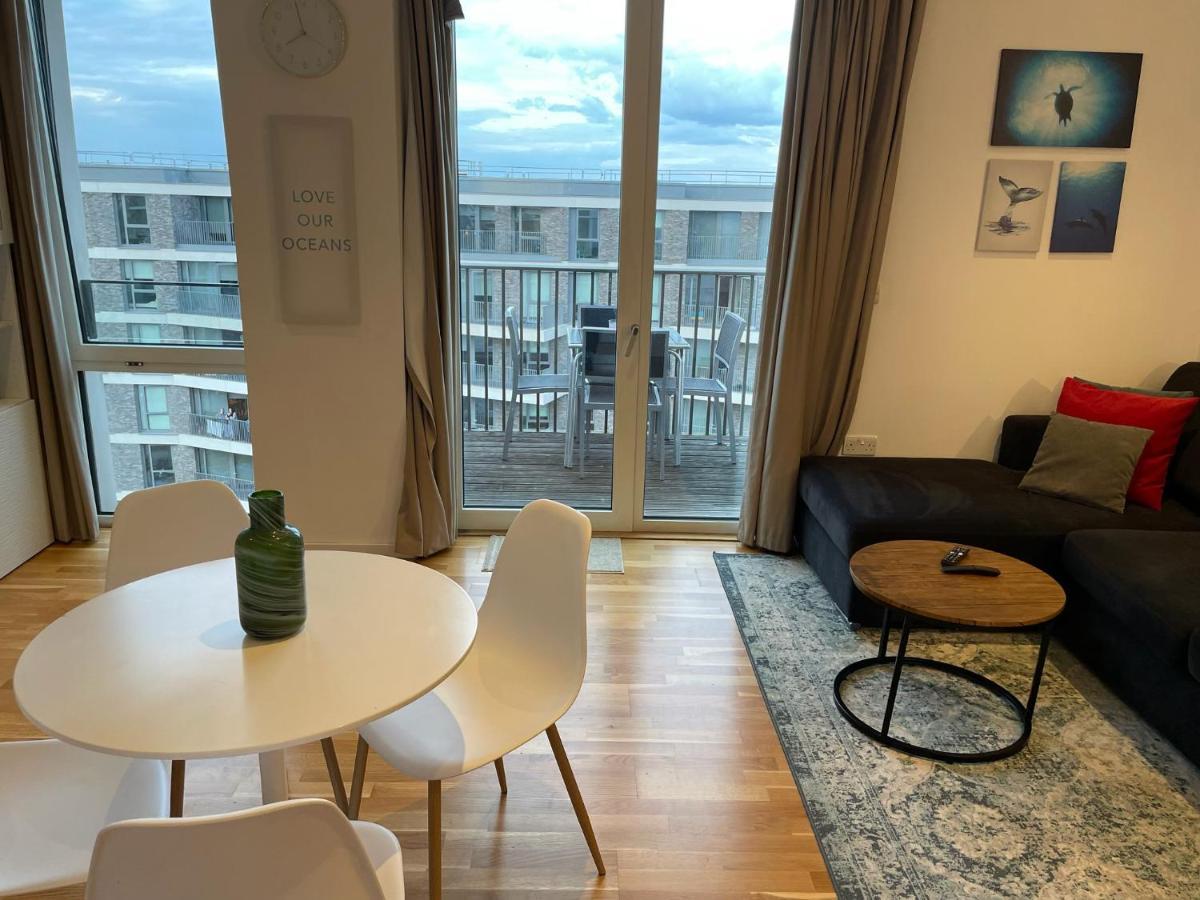 Luxury En-Suite Room Olympic Village In Shared Apartment London Exterior photo
